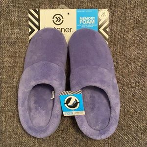 💜NWT Purple Memory-Foam Slippers | 8.5-9